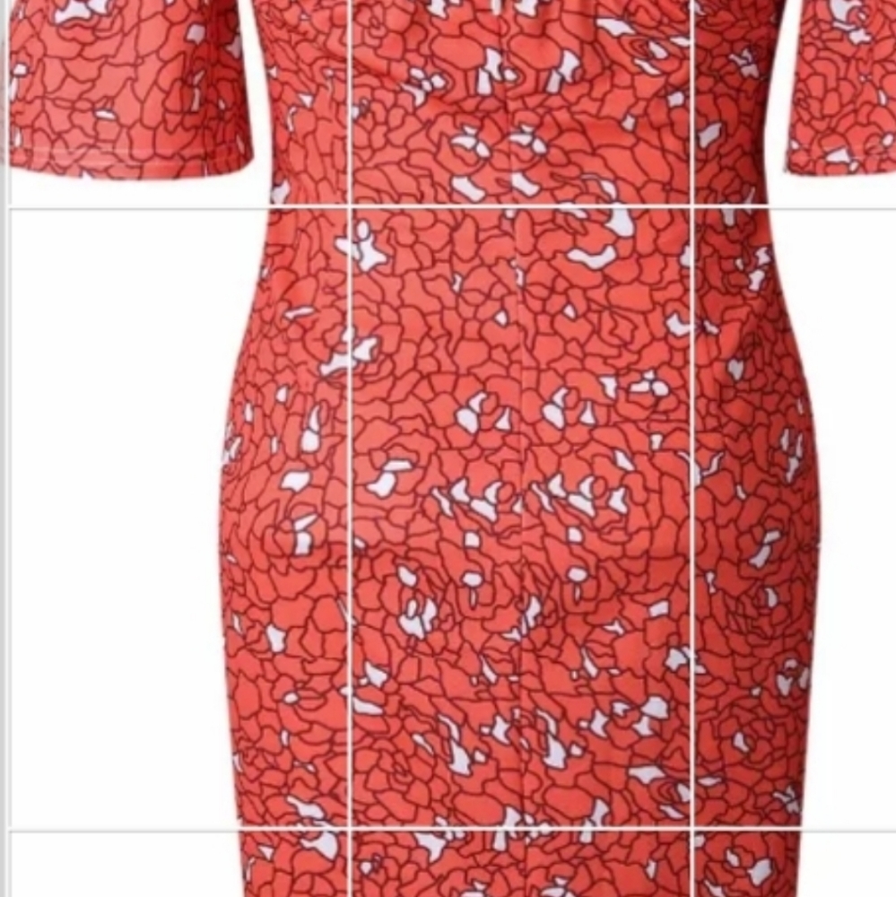 Off the shoulder with attached short sleeves. - Picture 5 of 9
